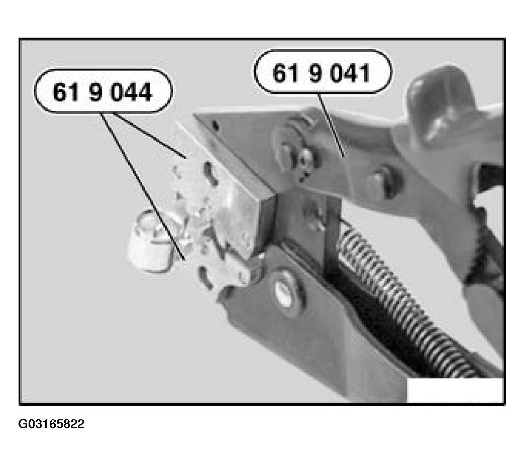 G03165822