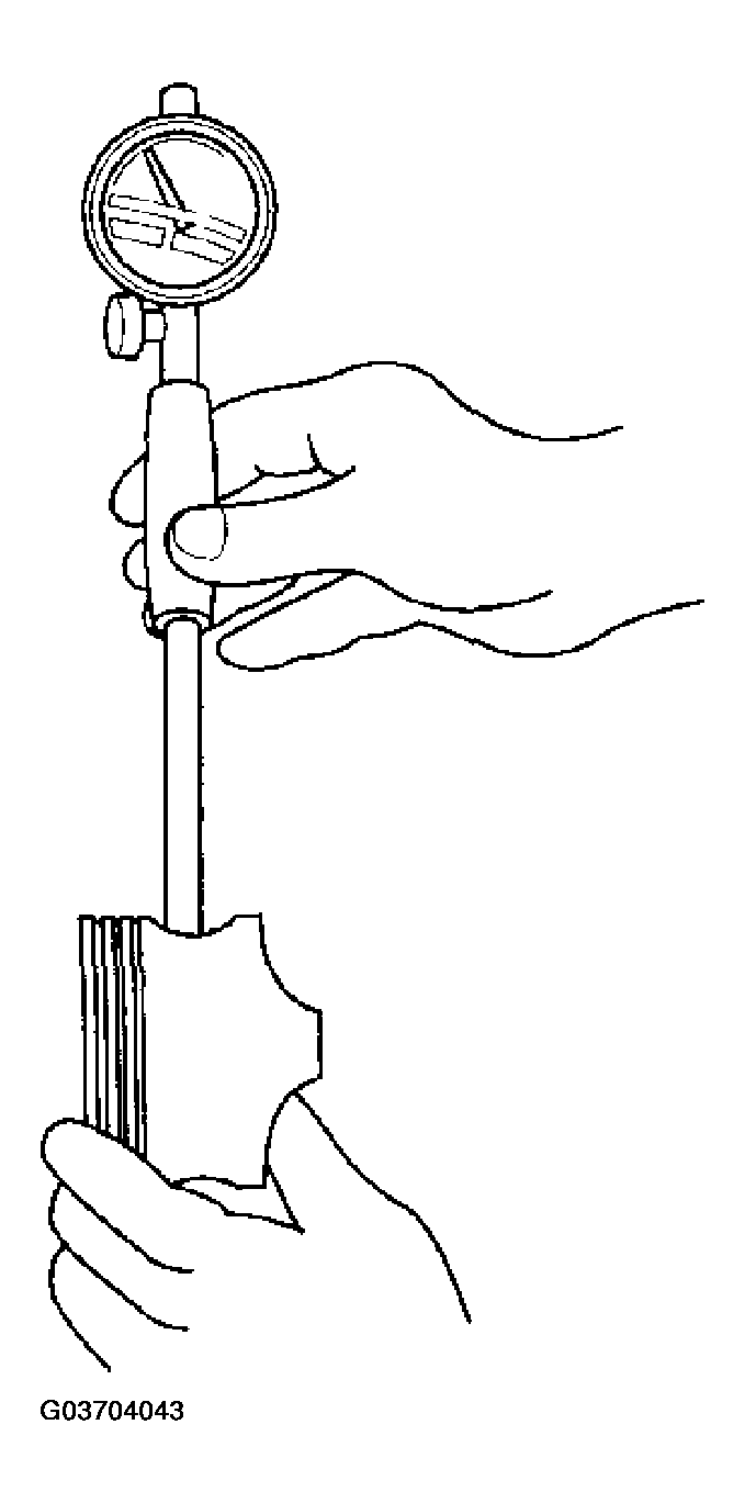 G03704043