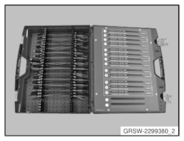 G08518236