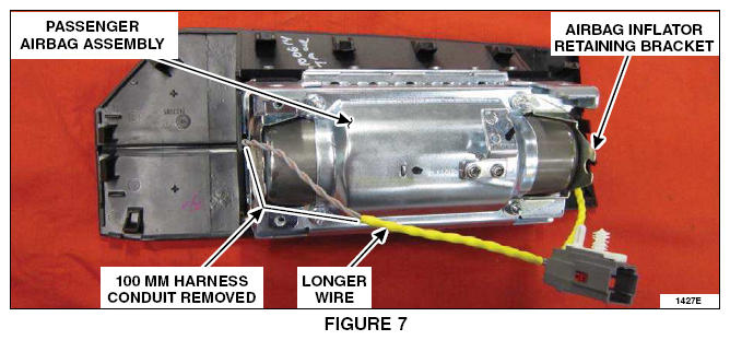 G13595327